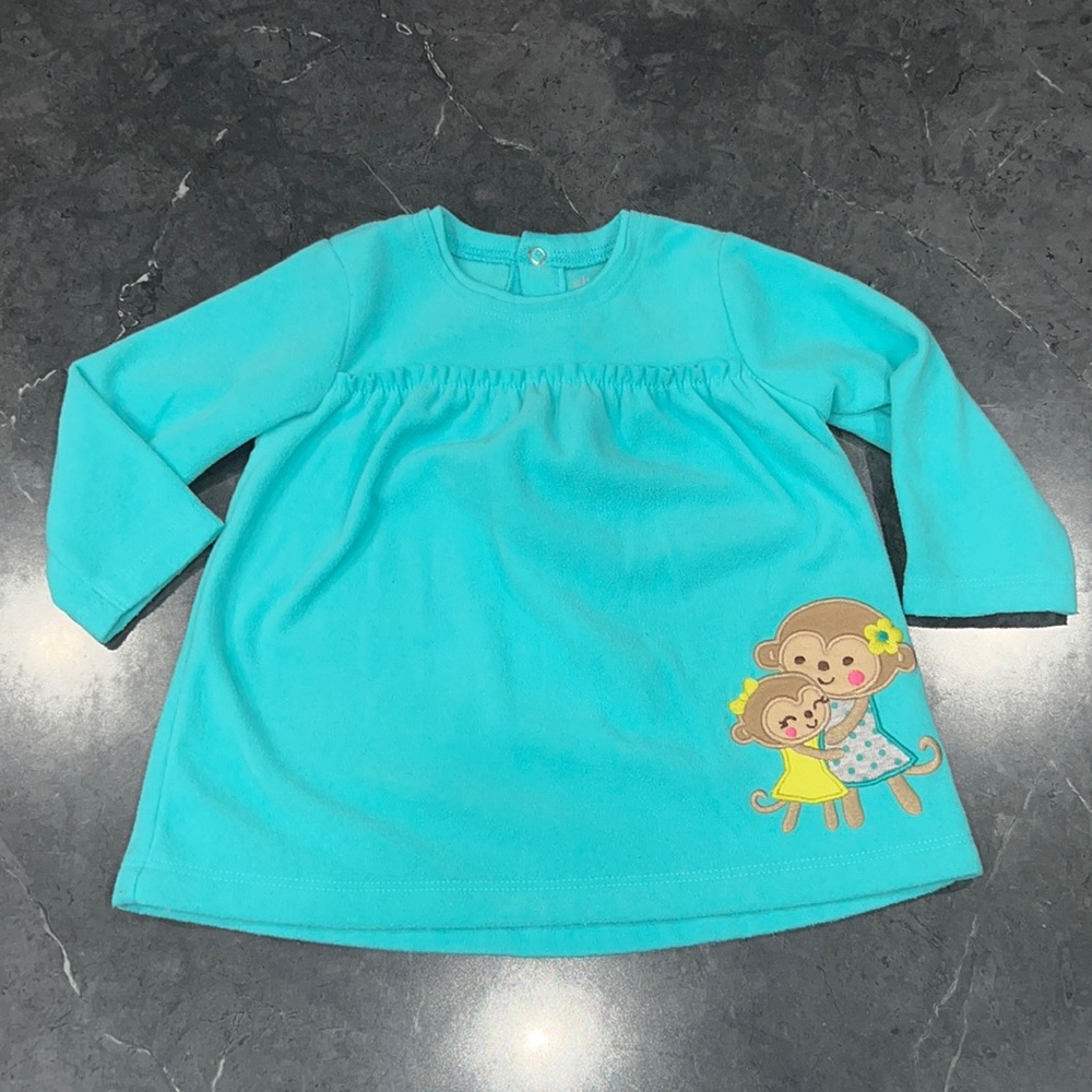 Carter’s 12M long sleeve